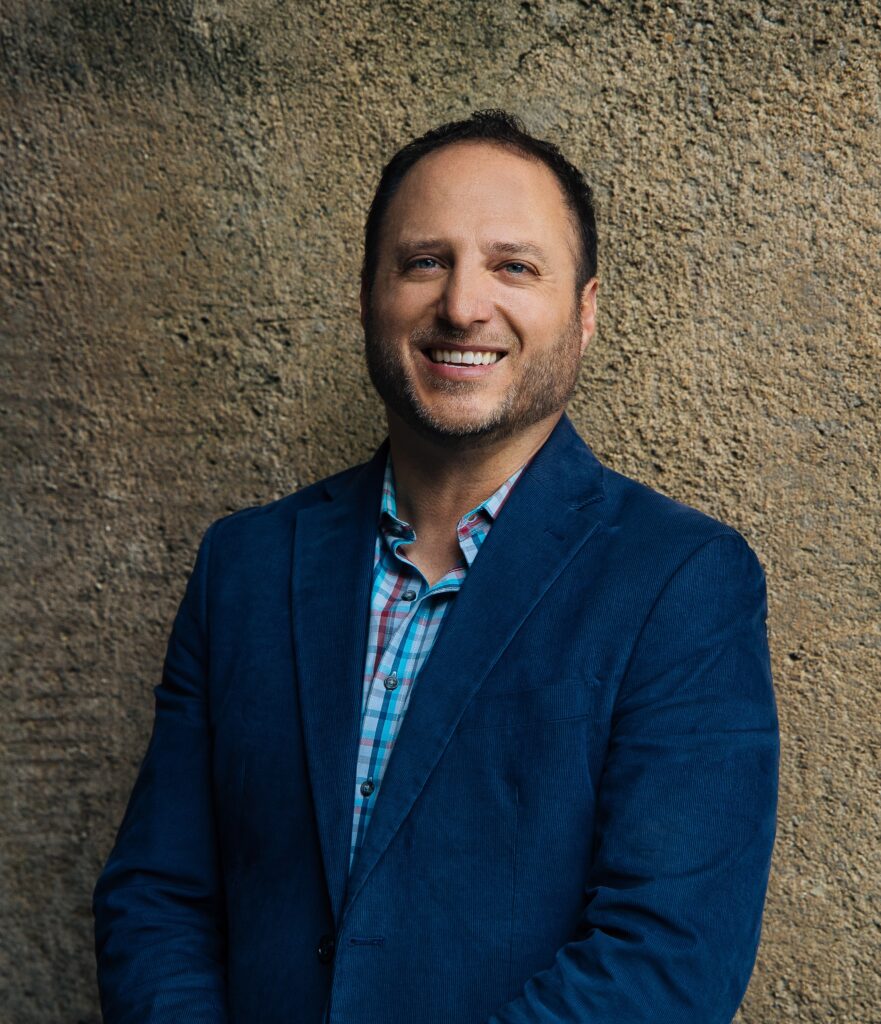 aaron head shot